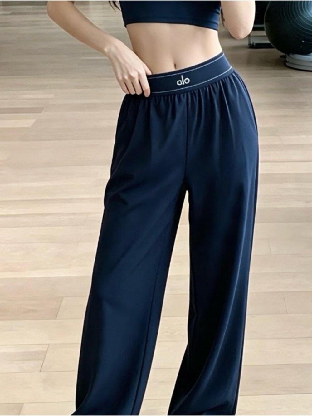 Brand New with Tags ALO Yoga Suit Up Trouser, Navy Blue